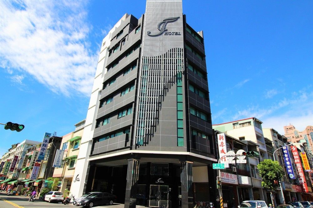 J-Hotel Kaohsiung Exterior photo